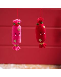 FESTIVE FUN POLYESTER NOVELTY CRACKER HANGER 2 ASSTD