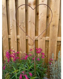 METAL HEART GARDEN STAKE RUST METAL++
