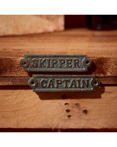 WROUGHT IRON VERDIGRIS PLAQUE 2 ASSTD CAPTAIN OR SKIPPER+