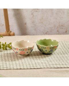 FLOURISH AND FOLIAGE ZIG ZAG EDGED STONEWARE EMBOSSED DISH 2 ASSTD