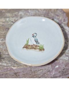 PUFFIN DISH WHITE STONEWARE WITH GRASSY BEACH
