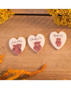 RUSTY THE HIGHLAND COW MARBLE 4 ASSTD HEART PEBBLE IN TRAY 32