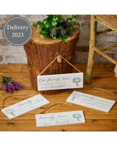 FAMILY TREE PLAQUE 4 ASSTD 24/STAND CREAM WOOD+