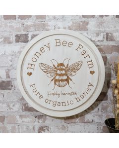 BEE ROUND PLAQUE WHITE ENGRAVED WOOD WITH HEARTS