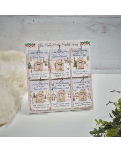 HOLLY COTTAGE WOOD POCKET HUG 6 ASSTD WITH STAND OF 36