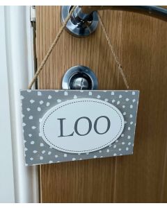 LOO DOOR HANGER GREY POLKA WOOD WITH WHITE OVAL++
