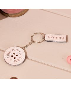 BUTTON GRANNY KEYRING NATURAL WOOD WITH TAG+