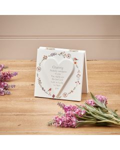 FLORAL ROBIN GRANNY EASEL PLAQUE WHITE WOOD